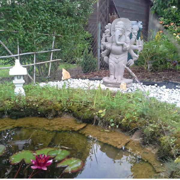 Ganesha Statue Garten