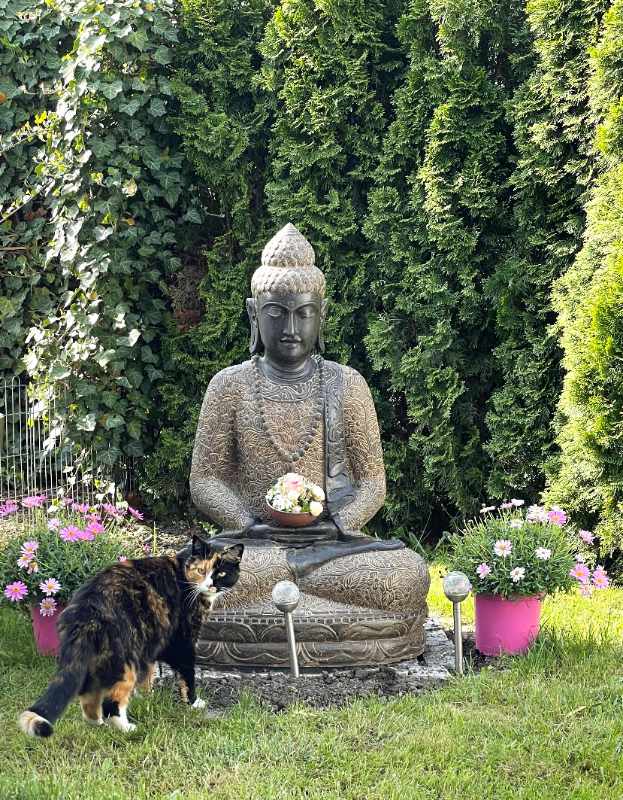 Buddhafigur Garten