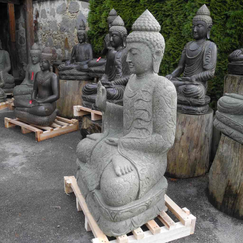 Grosser sitzender Buddha grüner Lava Stein 134 cm - terra et ars ...