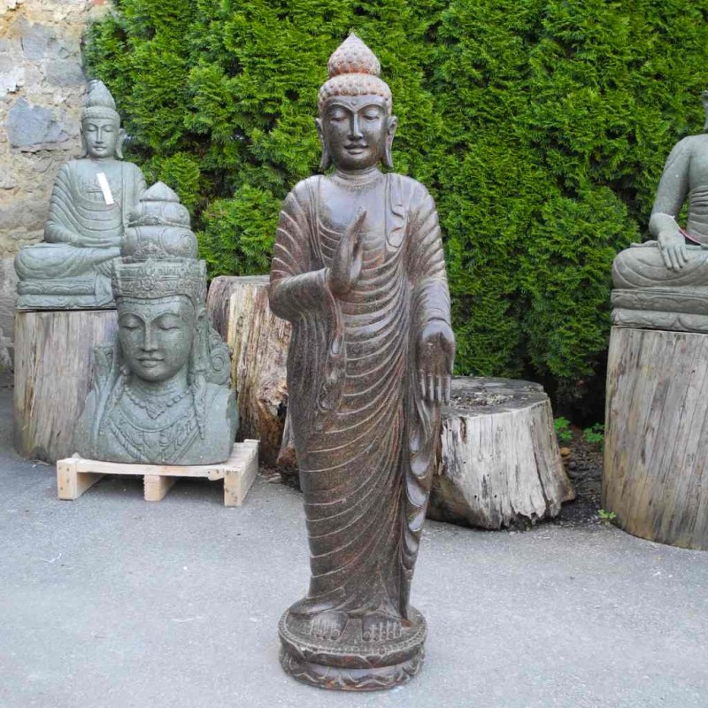 Filigraner Buddha mit Schutzgeste Fluss Stein 132 cm