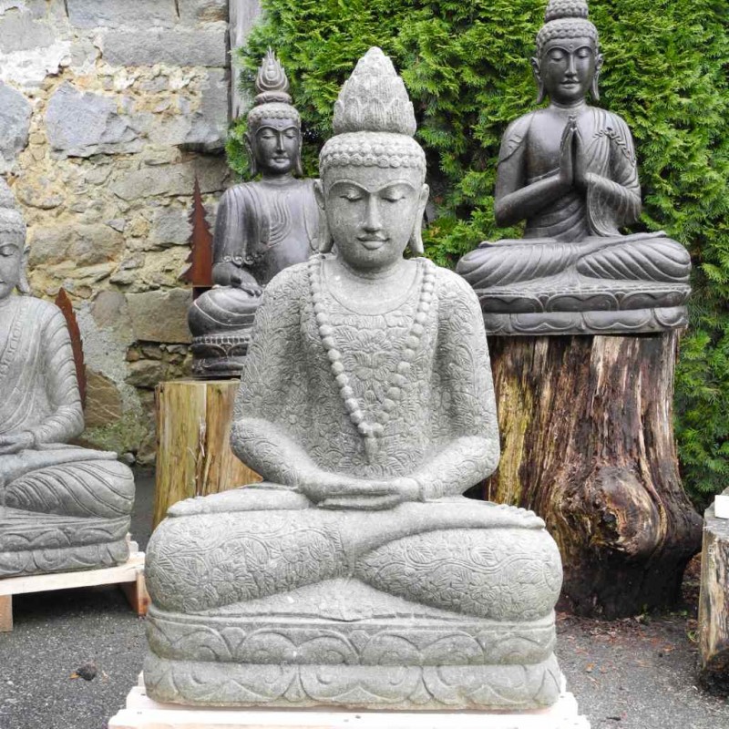 Lotus Buddha mit Mala und Blumenkleid grüner Lava Stein 120 cm